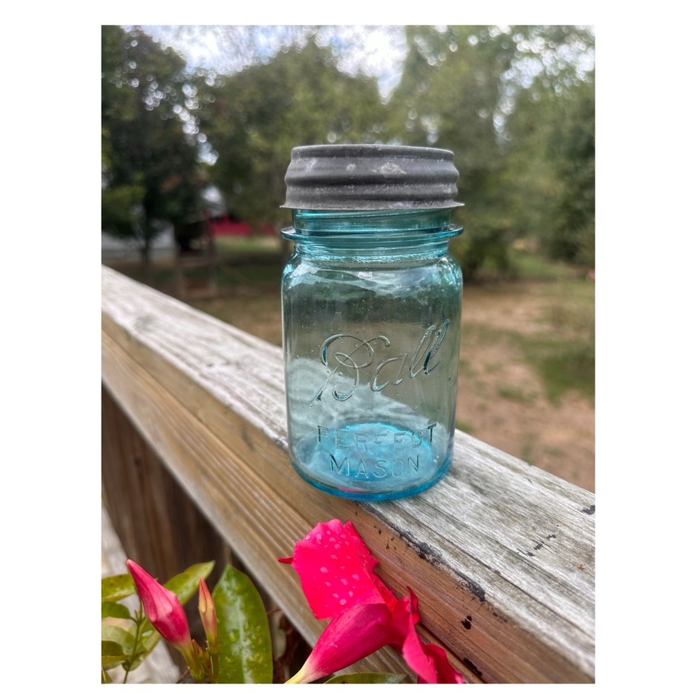 Antique Blue  Ball Perfect Mason #6 Canning Pint Jar Zinc Lid